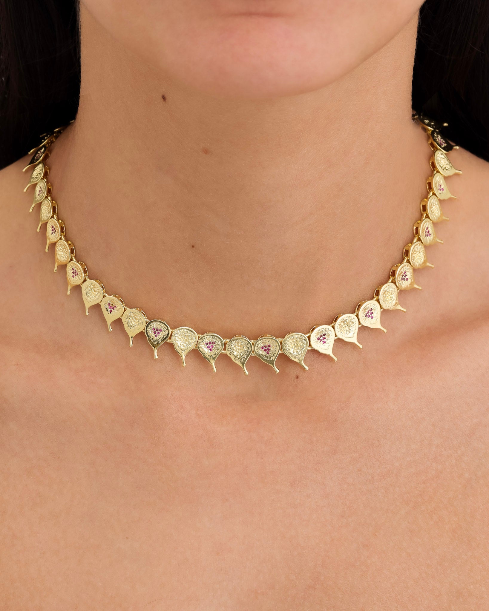Choker Riviera Figos E Rubis Dourada
