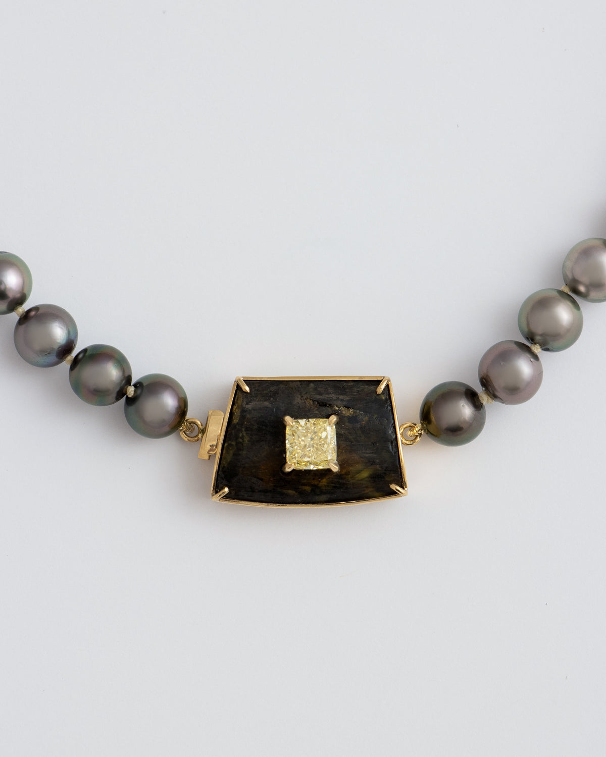 Colar Pérolas Degradê e Diamante