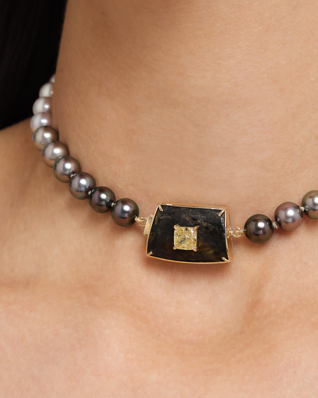 Colar Pérolas Degradê e Diamante